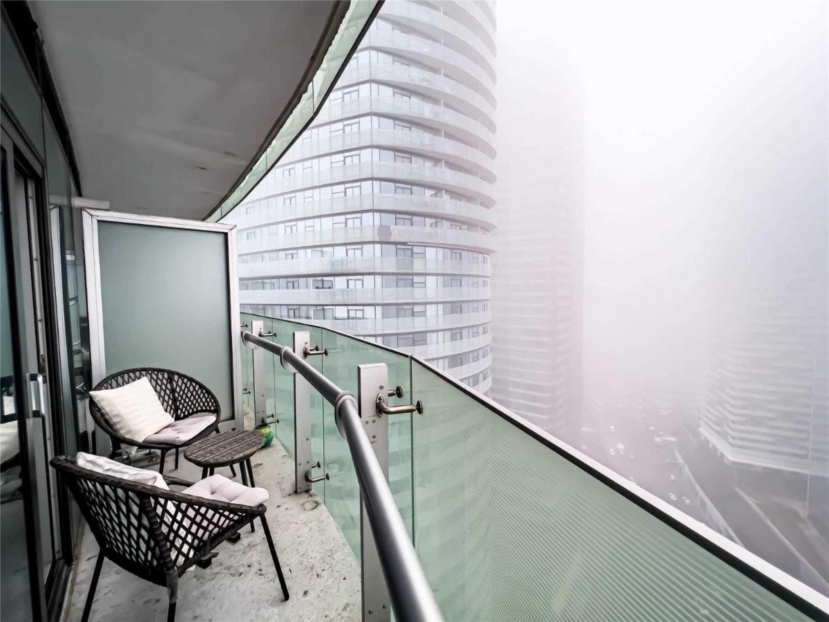 Luxury Condo In The Heart Of Toronto - Next To Scotiabank Arena Buitenkant foto